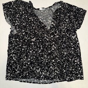 Gap Size Large Blouse NWOT 🩷